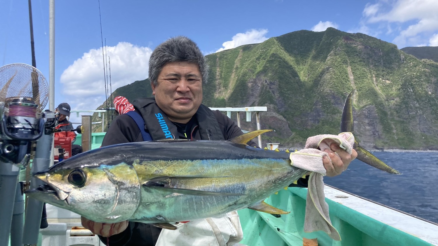 釣行報告 お気軽遠征御蔵島ジギングが熱い 森竜丸 浅ブロソルト